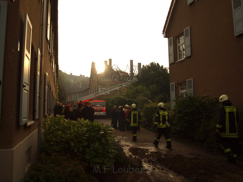 Feuer 4 Koeln Ehrenfeld Lansstr P439.JPG